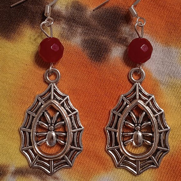 Handmade Spider Web Earrings - Picture 1 of 3
